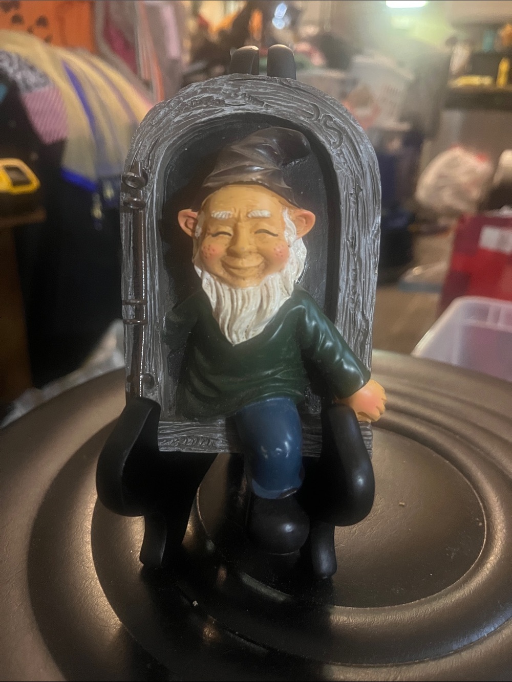 Elf climbing out Window Tree Hugger Resin decoration piece 404